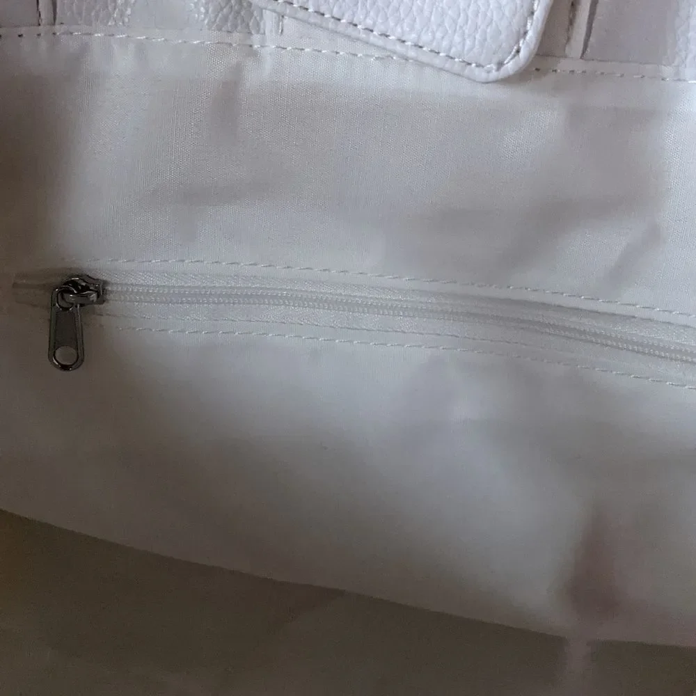 Minicci Best Mom Ever White Vegan Leather Purse